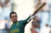 De Kock’s century helps Proteas cruise to victory against Pakistan