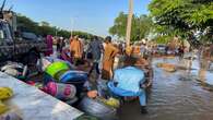 Nigeria’s flood-hit residents lament expensive canoe rides