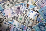 Euro slips after Trump threatens 30% tariffs on EU