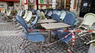 Moscow restricts visits to bars, restaurants to curb COVID-19 wave