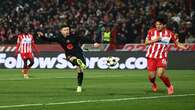 Lewandowski double helps Barcelona thrash Red Star