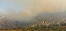 Cape Winelands fires rage on, Tulbagh mountains still ablaze