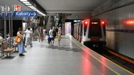 Awaria sparaliżowała część linii metra. Kursuje komunikacja zastępcza