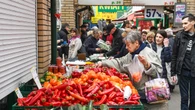 Krótsze zakupy przed świętami. Sprawdź godziny otwarcia sklepów w sobotę