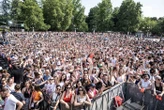 All'Arco della Pace di Milano in 14mila al party di Radio Deejay