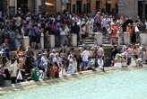 Campidoglio, avanti tutta su Fontana di Trevi a numero chiuso