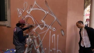 Bologna potenzia la tutela di portici e palazzi storici dai graffiti