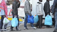 Migranti, Solidaire attracca a Livorno con 59 naufraghi