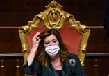 Omofobia, M5s raccoglie firme per ddl direttamente in Aula