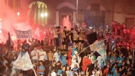 Tifo batte scaramanzia, a Napoli le T-shirt col quarto scudetto