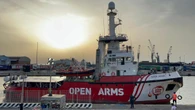 Concluso sbarco a Marina di Carrara dei 58 migranti a bordo Open Arms
