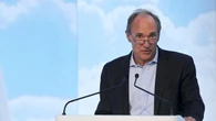 Berners-Lee, 'il web non è più libero, serve un ente di ricerca sull'IA come il Cern'