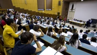 'Mi dia almeno 18...', universitario bocciato scrive al prof
