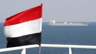 Scontro a fuoco tra nave cargo e piccola imbarcazione al largo della costa yemenita