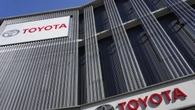 Toyota annuncia ulteriore taglio della produzione di 100mila veicoli