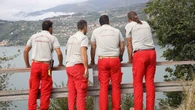 Si tuffa nel lago e annega, muore 19enne nel Bresciano