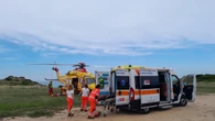 Malore mentre fa il bagno, 73enne muore a Golfo Aranci