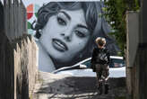 Murale a Pozzuoli per i 90 anni di Sophia Loren