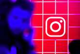 Instagram si prepara alle feste, collage di foto e temi natalizi