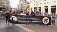 Milano, manifestazione degli animalisti: 