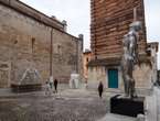 The watcher, mostra sculture monumentali Giannelli a Pietrasanta