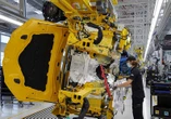 Industria: produzione marzo -0,1% mese, balzo sul 2020