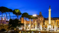 Tornano a Roma le passeggiate notturne ai Fori Imperiali