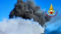 Giani, chiudere finestre raggio 5 km da discarica in fiamme