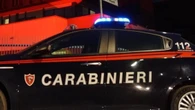 Auto non si ferma all'alt, 2 carabinieri feriti in inseguimento