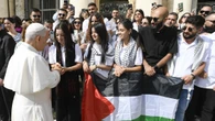 Giovani palestinesi cattolici hanno incontrato Papa Leone