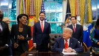 I complimenti inopportuni di Trump a una reporter, come nel 2017