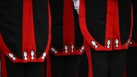 La truffano vestiti da soldati Usa, via 450mila euro, denunciati