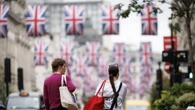 Gb a crescita zero in luglio, nuove pressioni sul governo Labour