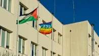 Su Comune bandiera Palestina al posto della italiana, polemiche