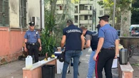 Roma, trovate 10 molotov in secchio per rifiuti al Quarticciolo
