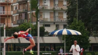 Ottaviani salta già da record, lo allena papà di Tamberi