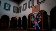 Al Piccolo di Milano ora Arlecchino è anche una installazione