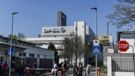 Les Echos, Stellantis mette 'in pausa' 6 siti europei