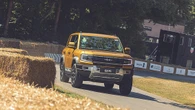 Festival of Speed di scena Denza B5 4x4 ibrido anti Defender