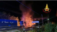 A fuoco un vagone merci nella notte, ora riaperta linea Sempione