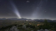 La scia del razzo di SpaceX illumina il cielo dell'Abruzzo