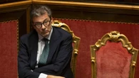 Giorgetti, banche fanno mega profitti, contribuiscano