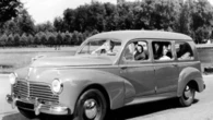Peugeot, compie 75 anni la 203 Break, prima wagon europea