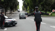 Fallito assalto a portavalori nel Barese, auto in fiamme