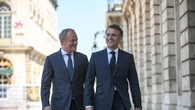 Macron e Tusk firmano nuovo trattato Francia-Polonia
