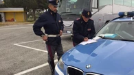 Guida senza patente con recidiva, legittima la rilevanza penale