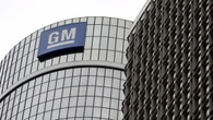 GM taglia produzione di veicoli elettrici e batterie negli Usa