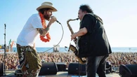 Jovanotti, quando Avitabile improvvisa al sax si apre il cielo