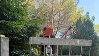 Crolla piattaforma edile in parco Pescara, un ferito