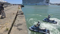 Nave da crociera rompe ormeggi per forte vento,2 turisti in mare